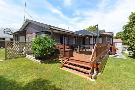 Photo of property in 12 Donegal Grove, Birchville, Upper Hutt, 5018