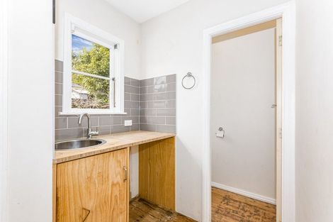 Photo of property in 21 Peel Place, Wainuiomata, Lower Hutt, 5014