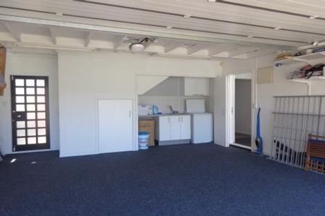 Photo of property in 18 Marina View Drive, West Harbour, Auckland, 0618