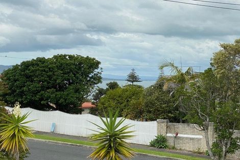 Photo of property in 1/2 Scarboro Terrace, Murrays Bay, Auckland, 0630