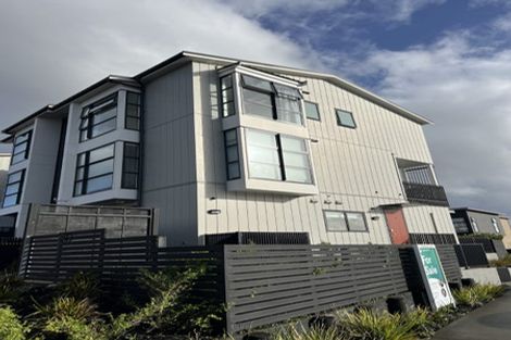 Photo of property in 32 Raranga Lane, Hobsonville, Auckland, 0616
