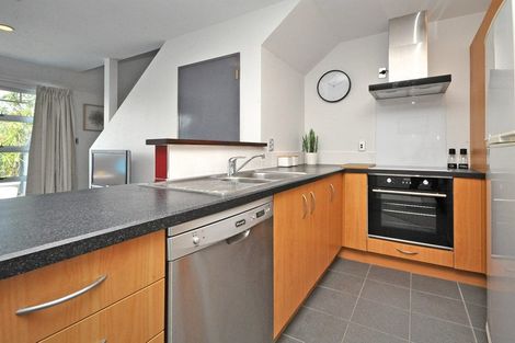 Photo of property in 7/2 Atarangi Road, Greenlane, Auckland, 1051