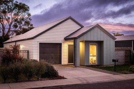 Photo of property in 11 Rotoiti Place, Paraparaumu, 5032