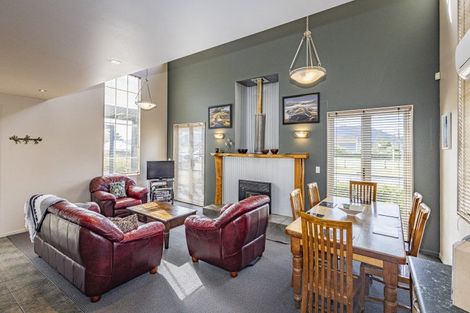 Photo of property in 16b Tay Street, Ohakune, 4625