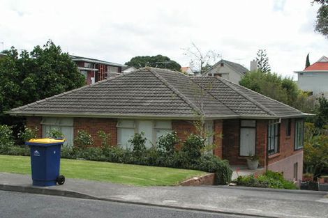 Photo of property in 16 Hauraki Road, Hauraki, Auckland, 0622