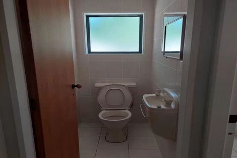 Photo of property in 17 Roy Street, Newtown, Wellington, 6021