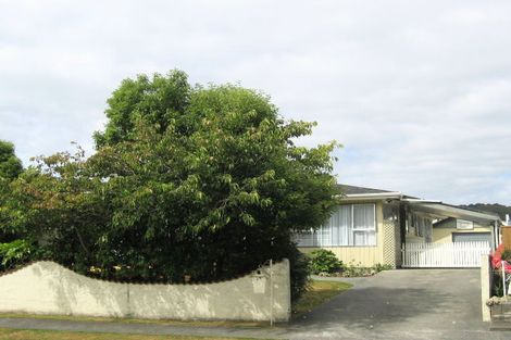 Photo of property in 36 Brightwater Crescent, Totara Park, Upper Hutt, 5018