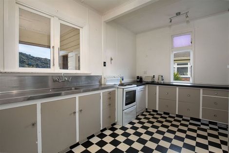 Photo of property in 6 Ancrum Street, Roxburgh, 9500