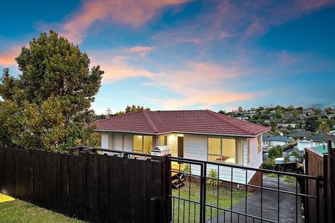 Photo of property in 33 Triangle Road, Massey, Auckland, 0614