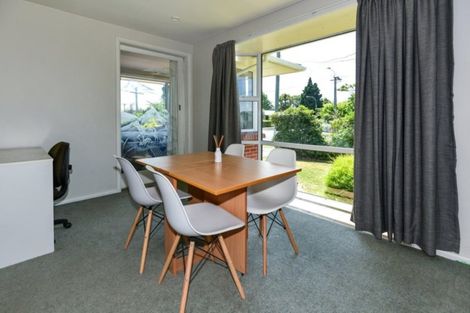 Photo of property in 64 Daniels Road, Redwood, Christchurch, 8051