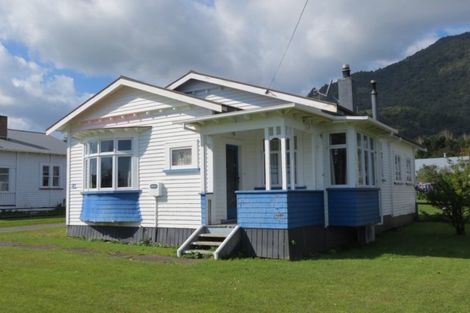 Photo of property in 14 Farmer Street, Te Aroha, 3320