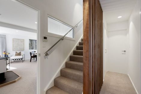 Photo of property in 5 Cedar Drive, Kelvin Heights, Queenstown, 9300