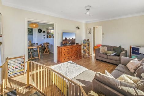 Photo of property in 8 James Cook Street, Havelock North, 4130