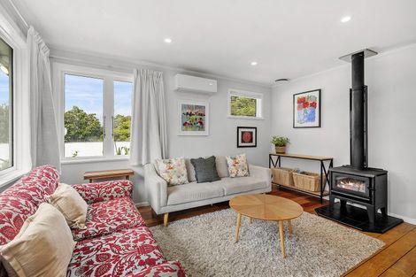 Photo of property in 65 Airlie Road, Plimmerton, Porirua, 5026