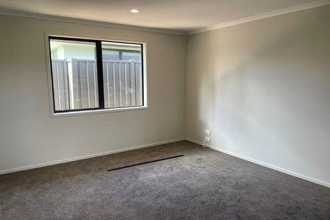 Photo of property in 11 Godwit Lane, Welcome Bay, Tauranga, 3112