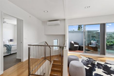 Photo of property in 11 Inga Road, Milford, Auckland, 0620