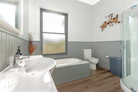 Photo of property in 16 Rutene Road, Kaiti, Gisborne, 4010