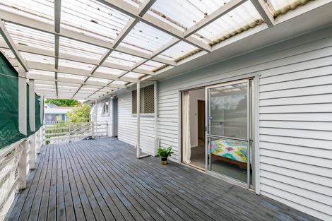 Photo of property in 1/22 Larnoch Road, Henderson, Auckland, 0610