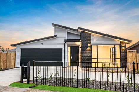 Photo of property in 5 Paihere Street, Huapai, Kumeu, 0810