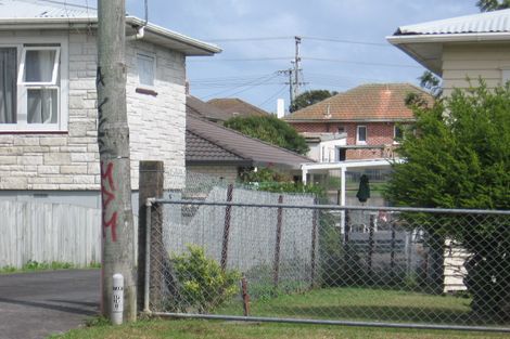 Photo of property in 20a Netherlands Avenue, Kelston, Auckland, 0602