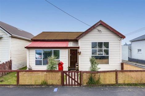 Photo of property in 24 Wesley Street, South Dunedin, Dunedin, 9012