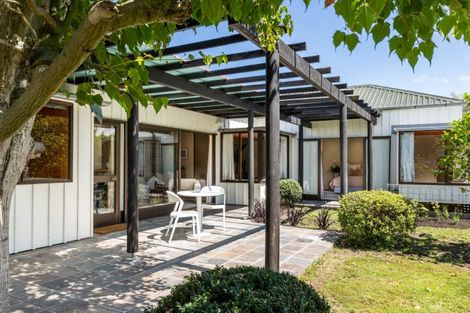 Photo of property in 3 Kopanga Road, Havelock North, 4130