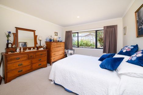 Photo of property in 22 Masefield Terrace, Kelvin Grove, Palmerston North, 4414