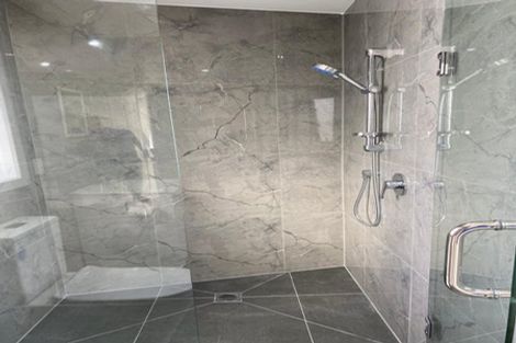 Photo of property in 15 Kiernan Place, Kelston, Auckland, 0602