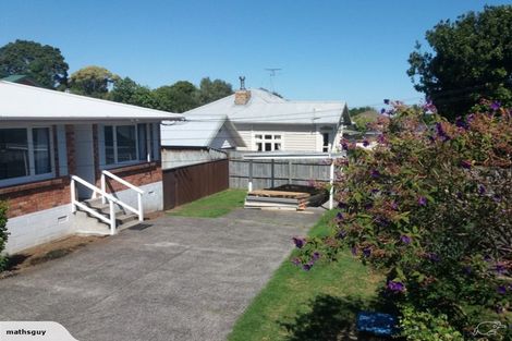 Photo of property in 1/3a Huapai Street, Onehunga, Auckland, 1061