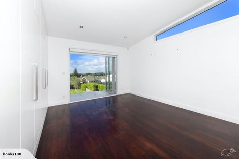Photo of property in 151 Birkenhead Avenue, Birkenhead, Auckland, 0626