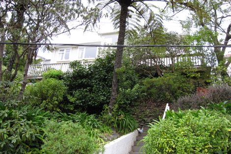 Photo of property in 2 Paisley Terrace, Karori, Wellington, 6012