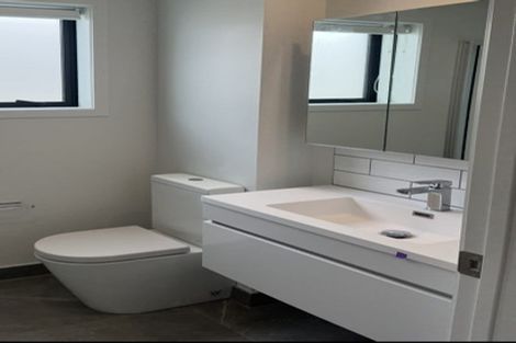 Photo of property in 11a Welby Place, Mangere, Auckland, 2022