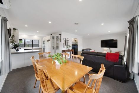 Photo of property in 17a Callis Avenue, Opaheke, Papakura, 2113