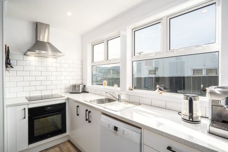 Photo of property in 77 Miro Street, Trentham, Upper Hutt, 5018