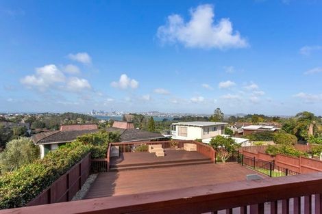 Photo of property in 35 Chatswood Grove, Chatswood, Auckland, 0626