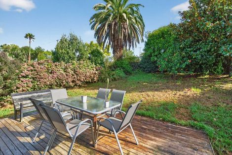 Photo of property in 17 Bickerstaffe Road, Maungaturoto, 0520