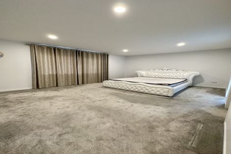 Photo of property in 15 The Mews, Shamrock Park, Auckland, 2016