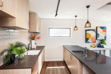 Photo of property in 5/4165 Great North Road, Glen Eden, Auckland, 0602