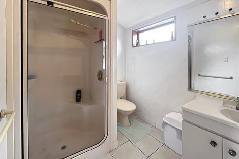 Photo of property in 111 John F Kennedy Drive, Milson, Palmerston North, 4414