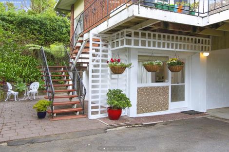 Photo of property in 1/16 Green Lane East, Remuera, Auckland, 1050