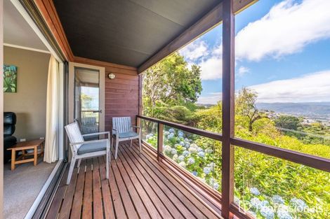 Photo of property in 11 Maungaraki Road, Korokoro, Lower Hutt, 5012