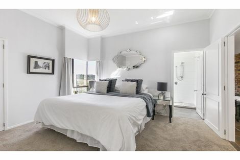 Photo of property in 115 Hillcrest Road, Hatfields Beach, Orewa, 0931