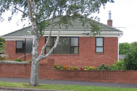 Photo of property in 14 Matata Street, Blockhouse Bay, Auckland, 0600