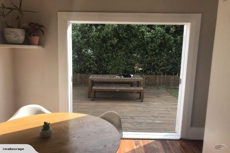 Photo of property in 6a Arawa Street, New Lynn, Auckland, 0600