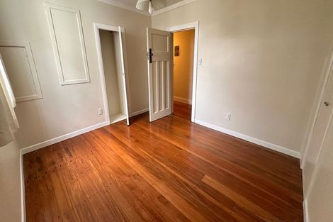 Photo of property in 1/17 Clifton Terrace, Kelburn, Wellington, 6012