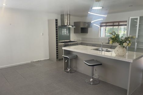 Photo of property in 24 Spencer Road, Pinehill, Auckland, 0632