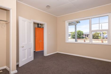 Photo of property in 82-84 Queen Street, Westport, 7825