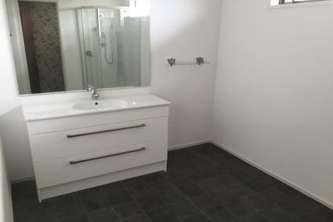 Photo of property in 1/4 Sayers Crescent, Ilam, Christchurch, 8041