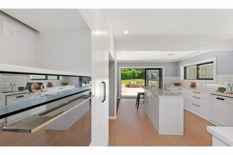Photo of property in 1 Celina Place, Browns Bay, Auckland, 0630