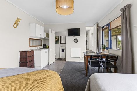 Photo of property in 7 Butlers Lane, Oakura, 4314